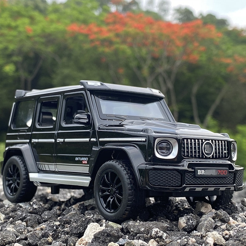 1/32 G700 G65 SUV Alloy Car Model Diecast Simulation