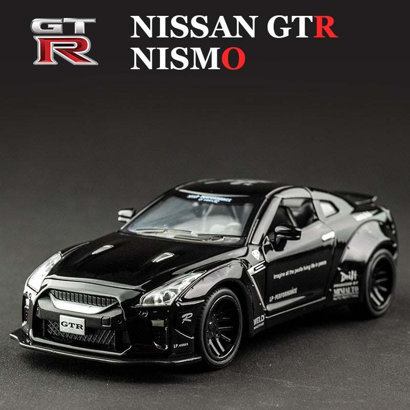 1:32 NISSAN GT-R R35 Alloy Car Model