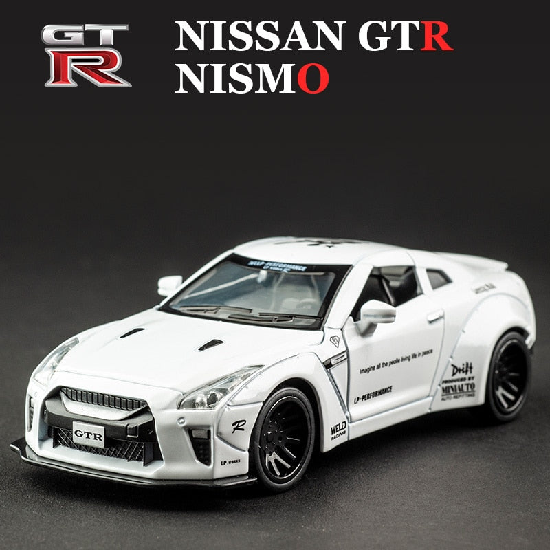 1:32 NISSAN GT-R R35 Alloy Car Model