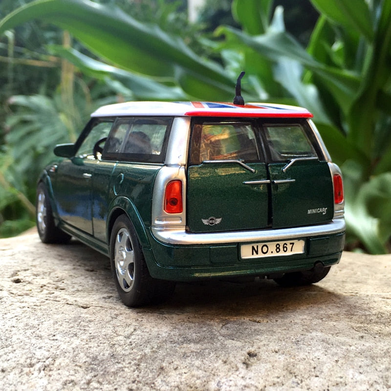 1:32 Mini Countryman Diecast Model Simulation