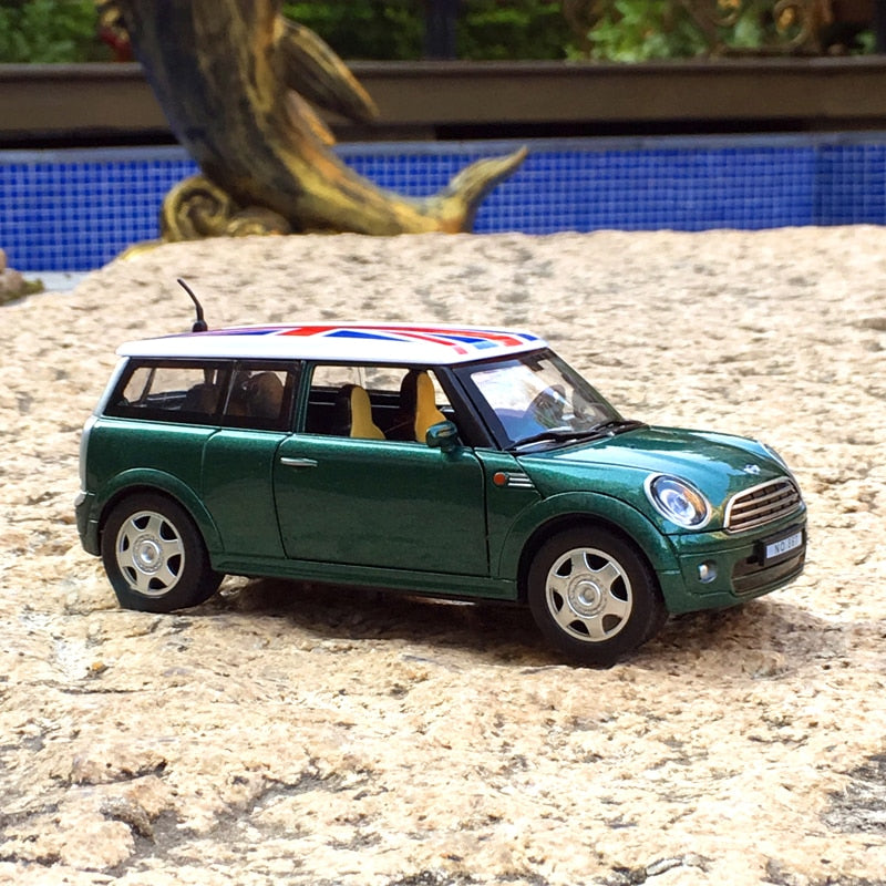 1:32 Mini Countryman Diecast Model Simulation
