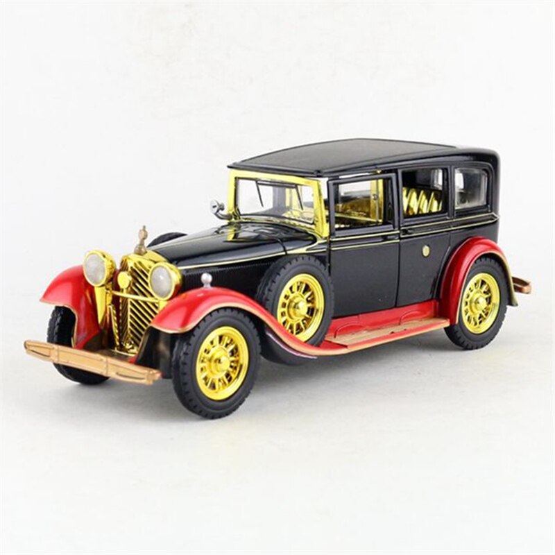 1:28 Retro Classic Car Alloy Car Model