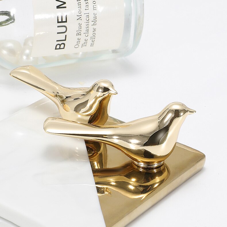 Vogel Handle - Bird shape/ zinc alloy Knobs or Hooks Luxury Design