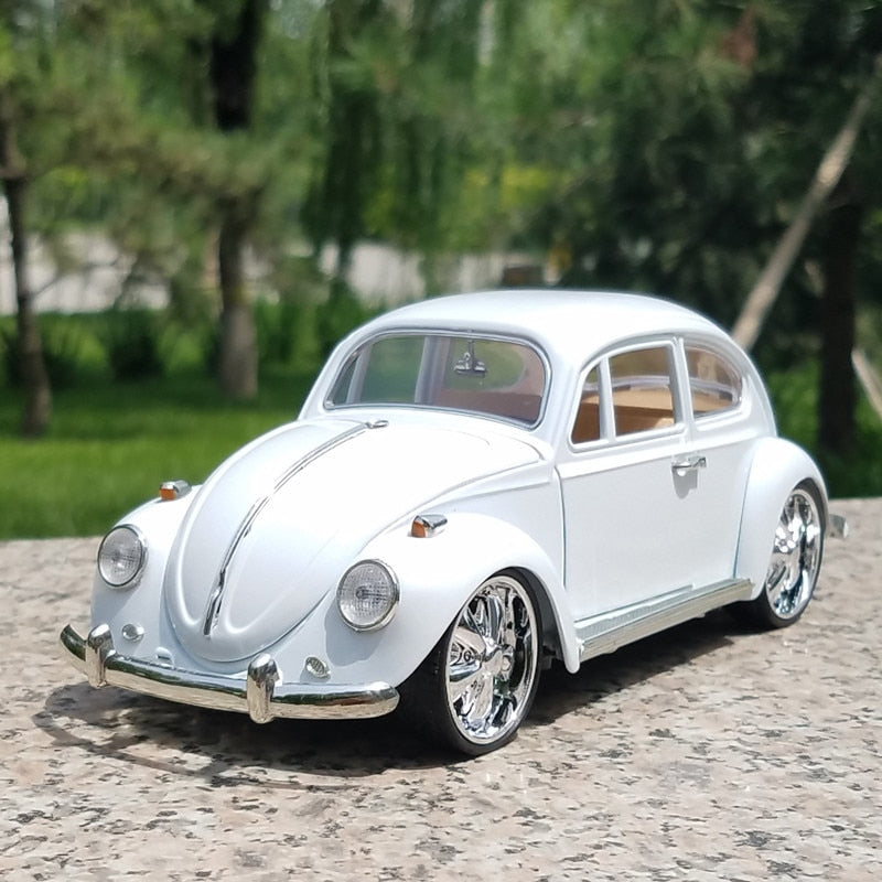 2021 New 1:18 Classic Car Beetle Model Simulation