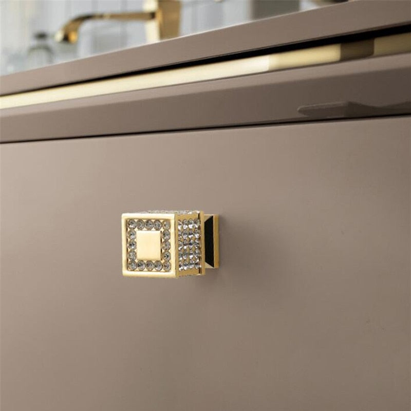 Sally Handle - European Luxury Diamond Crystal Handle