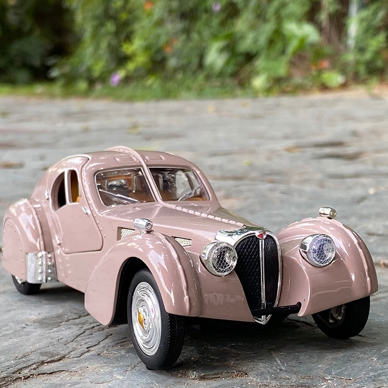 1:28 Bugatti TYPE 57SC Classic Car Model Simulation