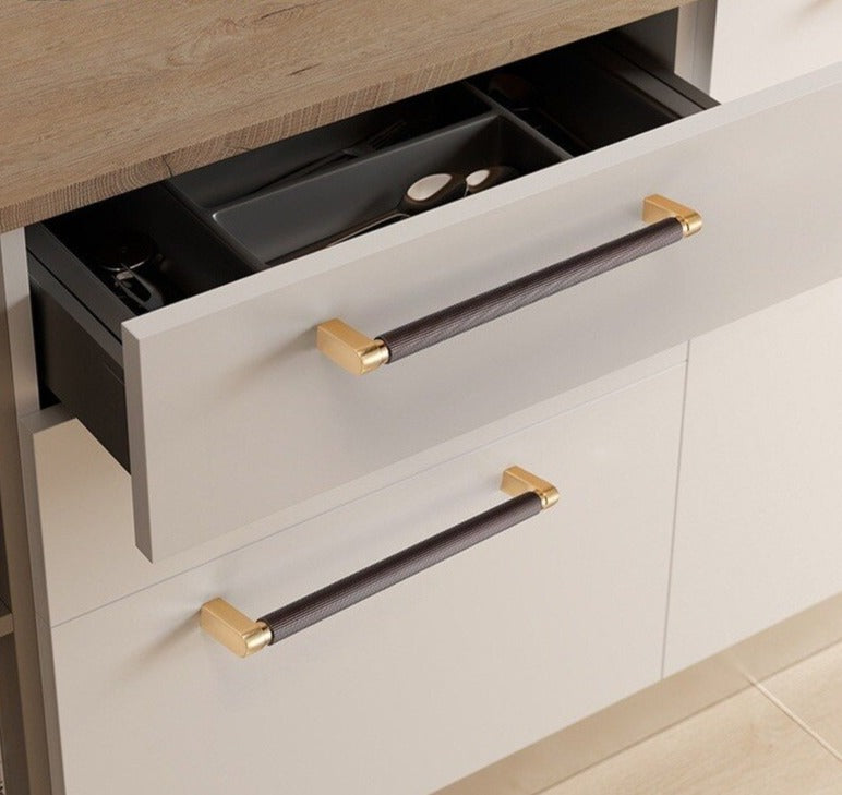 Haya Handle - 1000mm Zinc alloy Handles Luxury Design