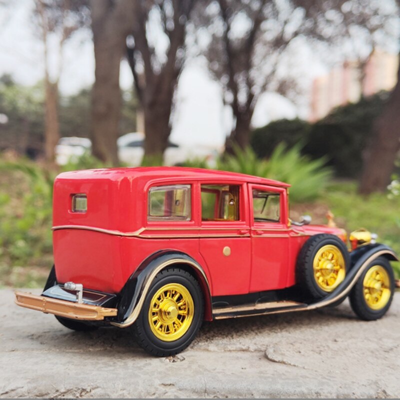 1:28 Classic Retro Car Model